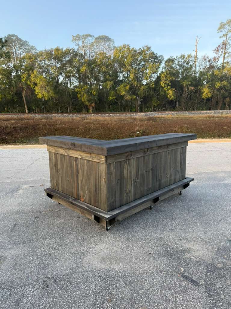 8ft L-Shaped Patio Bar | Custom Outdoor Tiki Bar