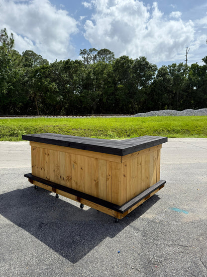 8x5 L-Shaped Outdoor Serving Bar | Custom Tiki Bar Design